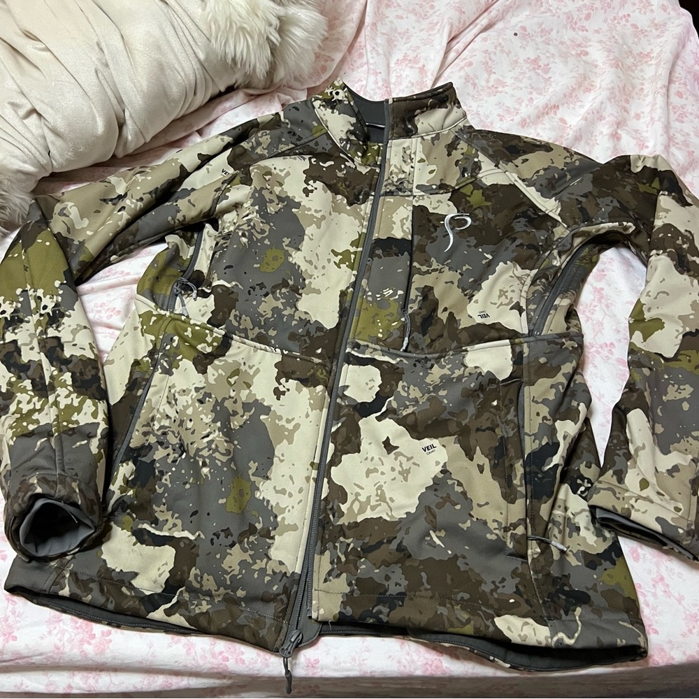 Women’s Prois veil camo lined coat